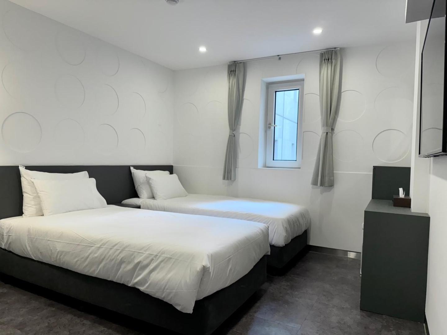 Hotel Firststay Hongdae Seoul