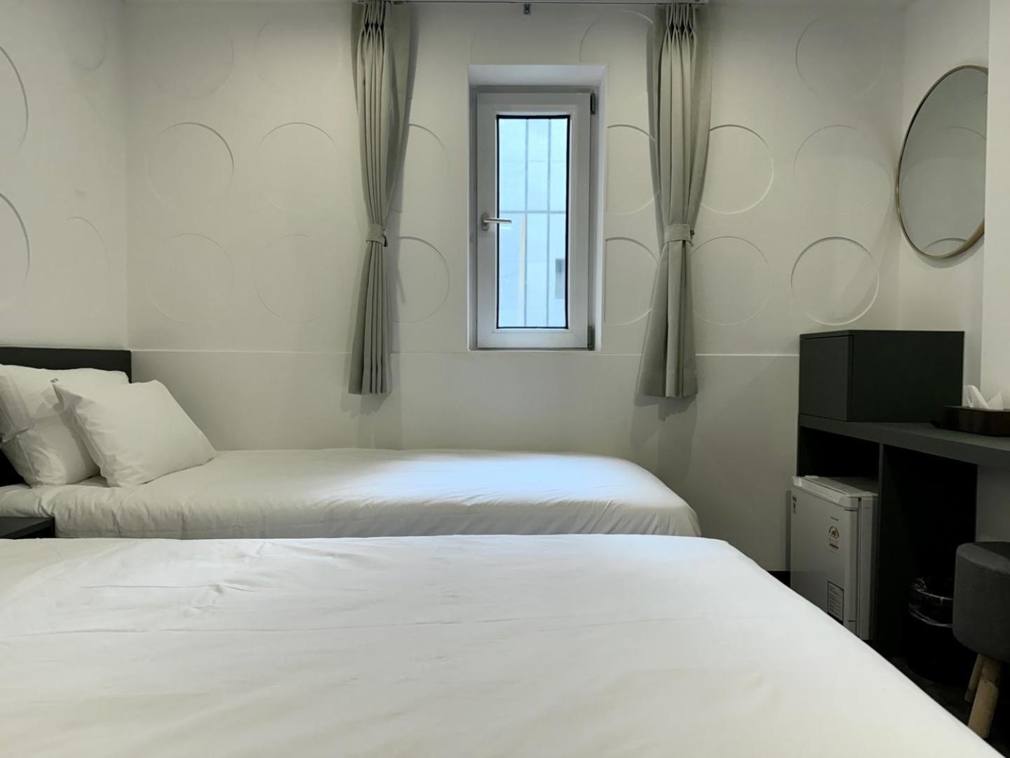 Hotel Firststay Hongdae 2*
