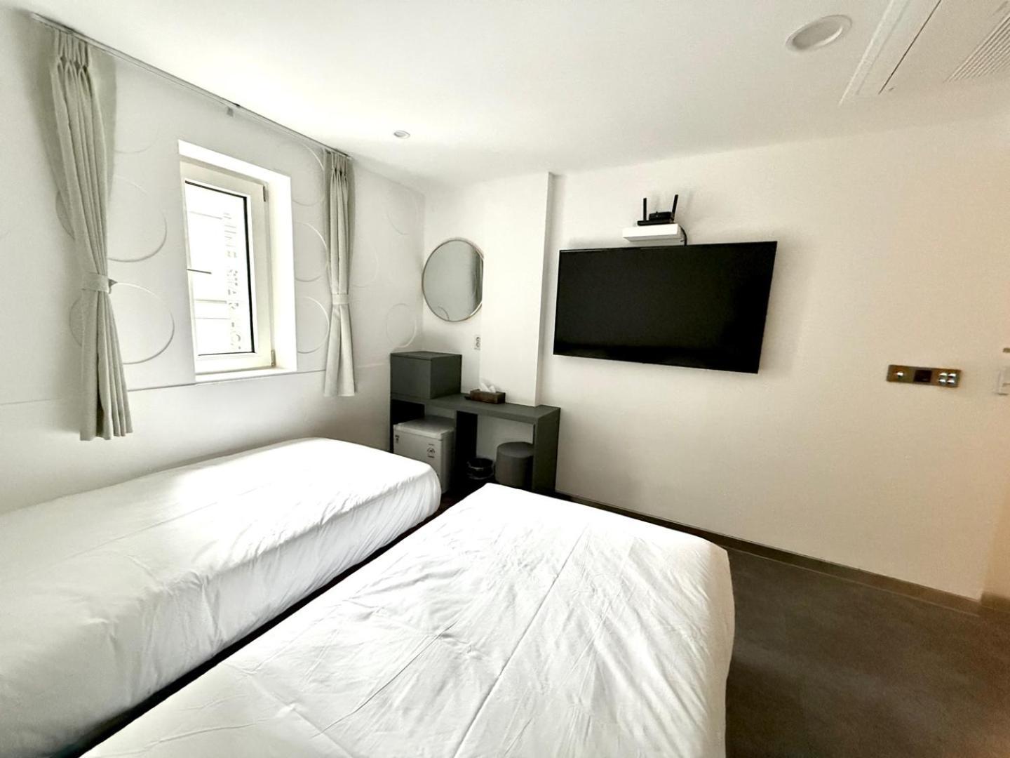 Firststay Hongdae 2* Seoul